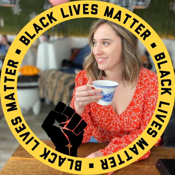 Meet your Posher, Hannah - Picture 1 of 1